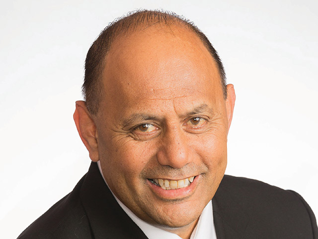 Hon Willie Jackson